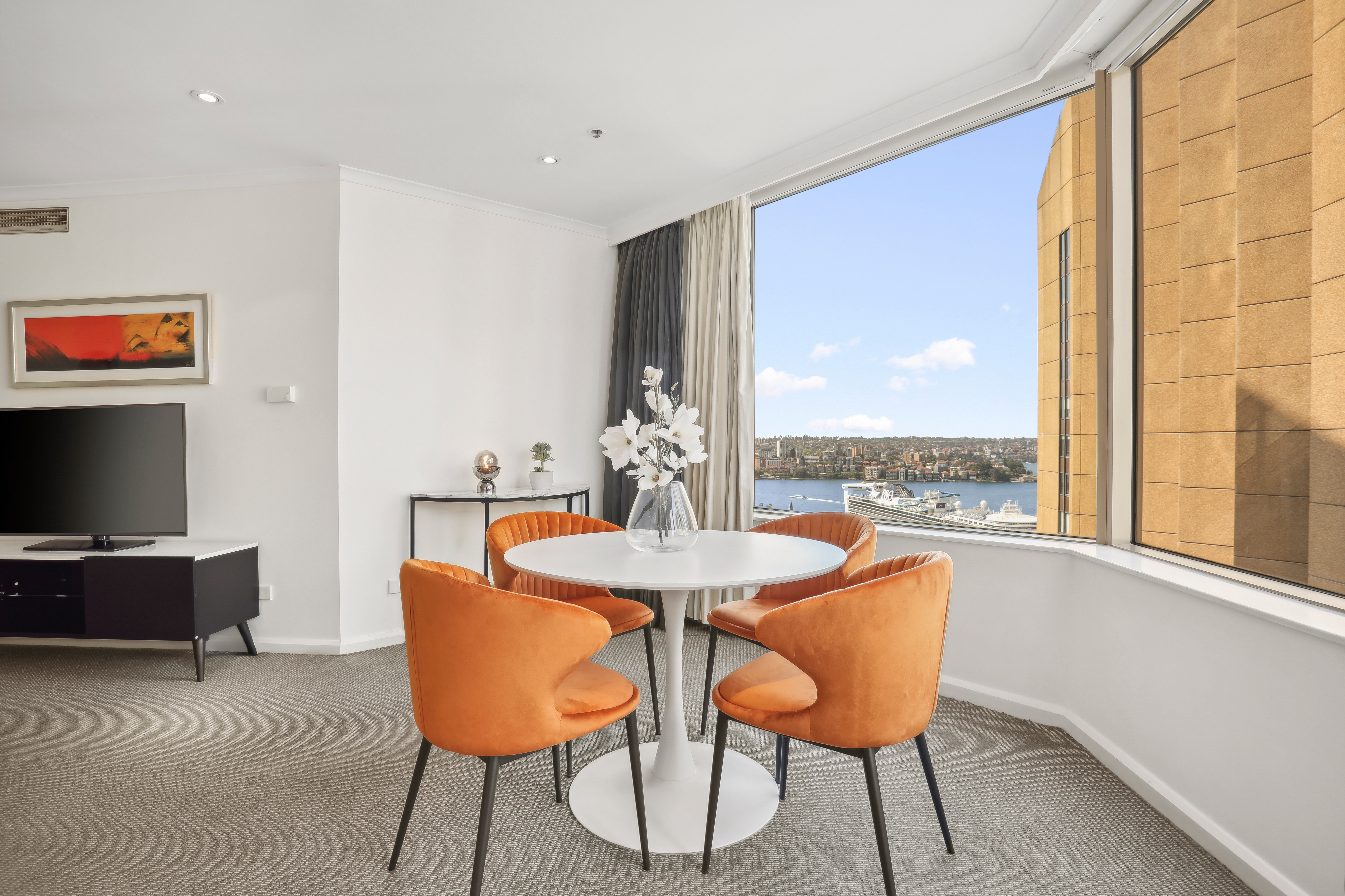 Luxury apartment with harbour views